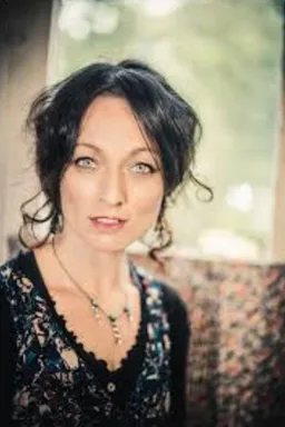 Lara Taveirne