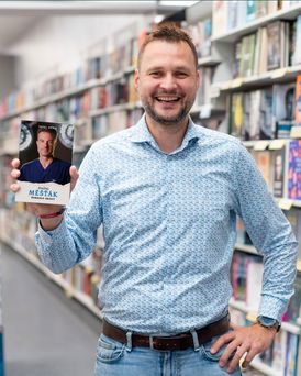 Rozhovor s Pavlem Hénikem, autorem titulu Ondřej Měšťák: Řemeslo krásy